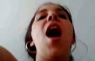 Nhiều cô gái rất yêu cầu từ người nông dân, họ muốn có thể làm tất cả mọi thứ ở nhà, làm cho rất nhiều tiền, tất cả họ lên càng nhiều càng tốt. Không phải tất cả trẻ em có thể làm điều này, nhưng anh chàng này là liên tục bị từ thực tế là vợ của ông đã xẻ cho bất cứ lý do gì. Bạn không thể đặt nó sau khi mua một chiếc TV mới. Sau khi nghe vợ ông là những lời lăng mạ, chồng gọi anh ta telemaster, người, sau khi lắp đặt TV, một phụ nữ trẻ từ tình dục. Các cô gái đã nướng trong một giường, bỏ qua chồng cô ngồi bên cạnh cô ấy. Bây giờ các lừa dối phim sec nhat ban phu de tieng viet con sẽ biết làm thế nào để một người phụ nữ.