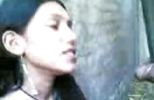 Chỉ có một người da đen có thể thỏa mãn ham phim sex co phu de nhat ban muốn của mình, vì vậy ông dụ dỗ ông, da đen, người bạn đến ngôi nhà của mình. Các cô gái, Chloe là một cách để có được mọi thứ mình muốn và thậm chí đã cho cô một kem trong âm đạo của cô!