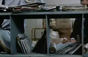 Nó là một cuộc chạy đua, và để chứng kiến một trong những người có thể lưu thêm đá vào đồ lót của mình, Những kẻ Ngốc đổ ba thùng phim sex nhat ban dich tieng đá trên cơ thể trần truồng.