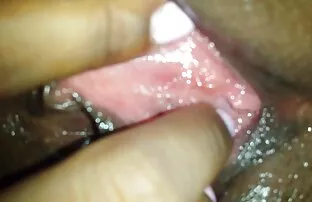 Phụ nữ cần phải chú ý hơn vào những cô gái ở nhà, bởi vì một trong số họ có thể nhìn thấy chồng mình và dễ dàng dụ dỗ anh ta với cơ thể. Một cô gái tóc vàng với ngực lớn, ai sẽ chăm sóc của một gã giàu có thể làm điều đó một, hai lần. Chỉ có một người đàn ông đi vào nhà trong khi một con dê mất tinh ranh của mình ra quần của mình, bắt đầu mút nó, và sau đó, đầu hàng hậu môn. Một chàng trai, đẩy một dính vào hậu môn mà không có một vấn đề, cô gái, quên tất cả mọi thứ trên thế giới. Sau rất nhiều đam mê tình dục, một kẻ phản bội đã tìm thấy một chứng cứ ngoại phạm, vì vậy vợ ông không thể tìm thấy bất cứ điều sex nhat ban vietsub khong che gì.