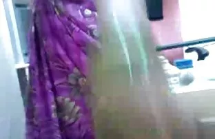 Taylor Cát và Ngân hàng trong ba, trêu chọc và la mắng. Cũng có một số hình ảnh của mình, các cô gái tóc vàng với mái tóc đen có vẻ thích anh ấy phim sex phụ đề nhật bản rất nhiều trong này nóng bỏng phim.