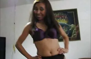 Những chàng trai luôn luôn có phụ nữ sexy xung quanh hắn, nhưng sau khi cưới cô ấy dường như quên về tình dục. Sau đó, ông đã thuê một người giúp việc với thanh lịch ngực người đôi khi con ông ấy đi chơi với bạn bè. Gà phát hiện ra chồng cô phản bội cô, nhưng cô ấy không mua nổi giận, phụ nữ xinh đẹp, và cô ấy về nhà sớm hơn bình thường. Sau một vài nụ hôn, các cô gái tóc vàng họ tham gia, sex nhật bản vietsub và những nét đẹp hút gã khổng lồ khó khăn. Nó không hạn chế bản thân và sau đó đẩy đuôi của nó vào hậu môn cắt đứt vợ của ông, người giúp việc quá trình, mơ ước rằng chủ nhà có thể đuôi của mình trên mông của mình.